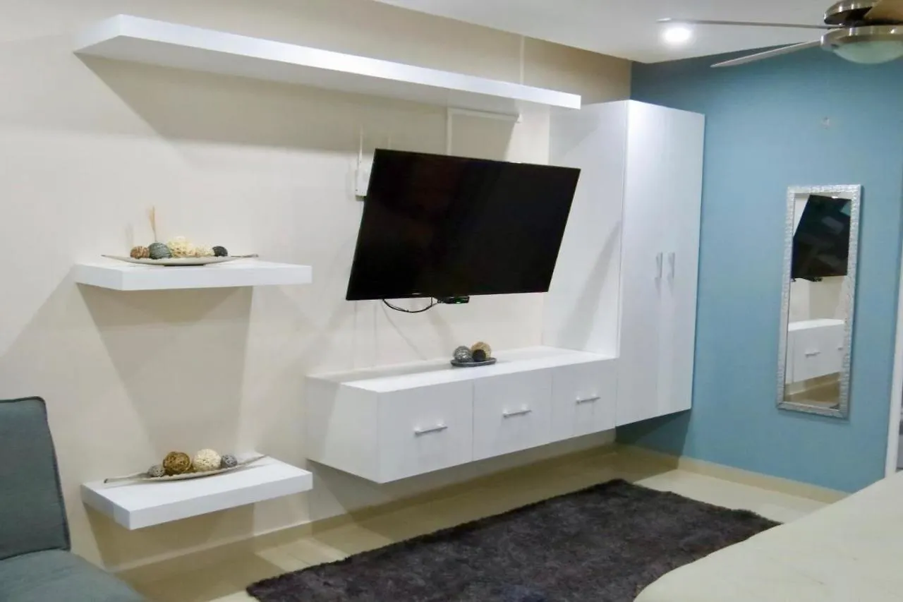 Palmarena Rooms & Residences - Long Stay Comfort With Parking, Sauna, Gym & Pool - Steps From 5Th Avenue Playa del Carmen